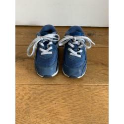Nike air max maat 23,5 blauwe schoenen jongen