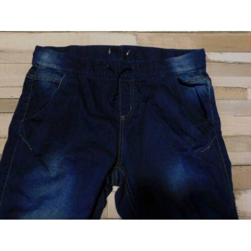 Erg leuke nieuwe jog denim broek maat XL=42.