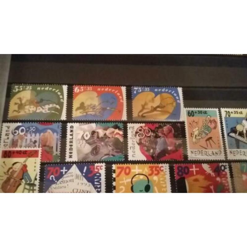 Verschillende series kinderpostzegels postfris: 1990 - 1996