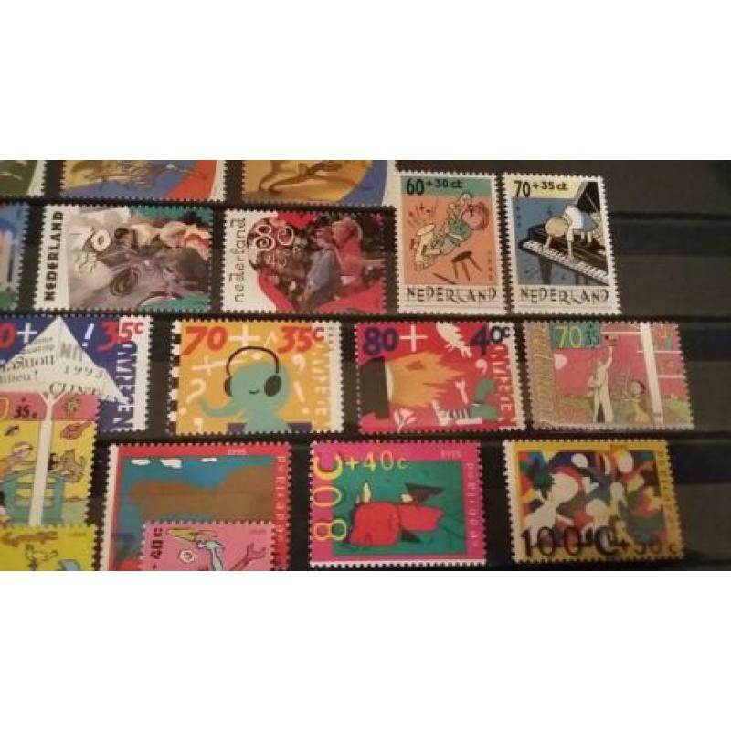 Verschillende series kinderpostzegels postfris: 1990 - 1996