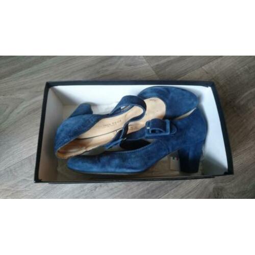 Blauwe suède pumps maat 39