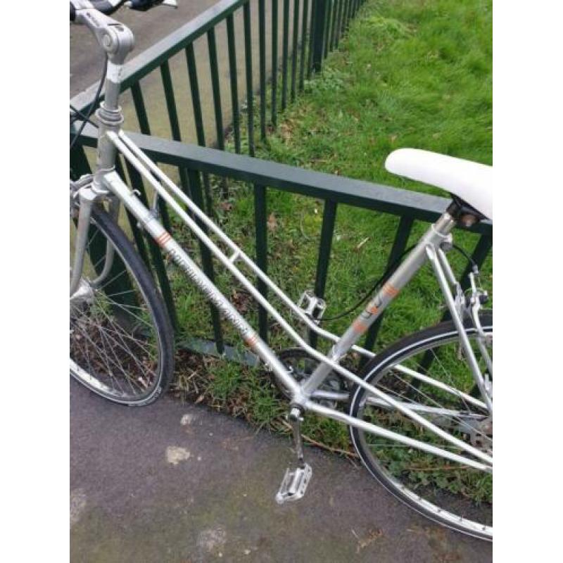 Damesfiets/ Herenfiets te koop!