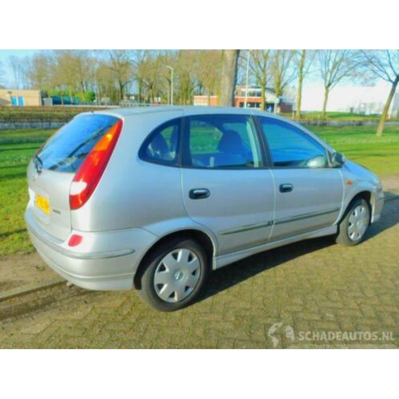 Nissan Almera Tino 1.8 automaat (bj 2005)