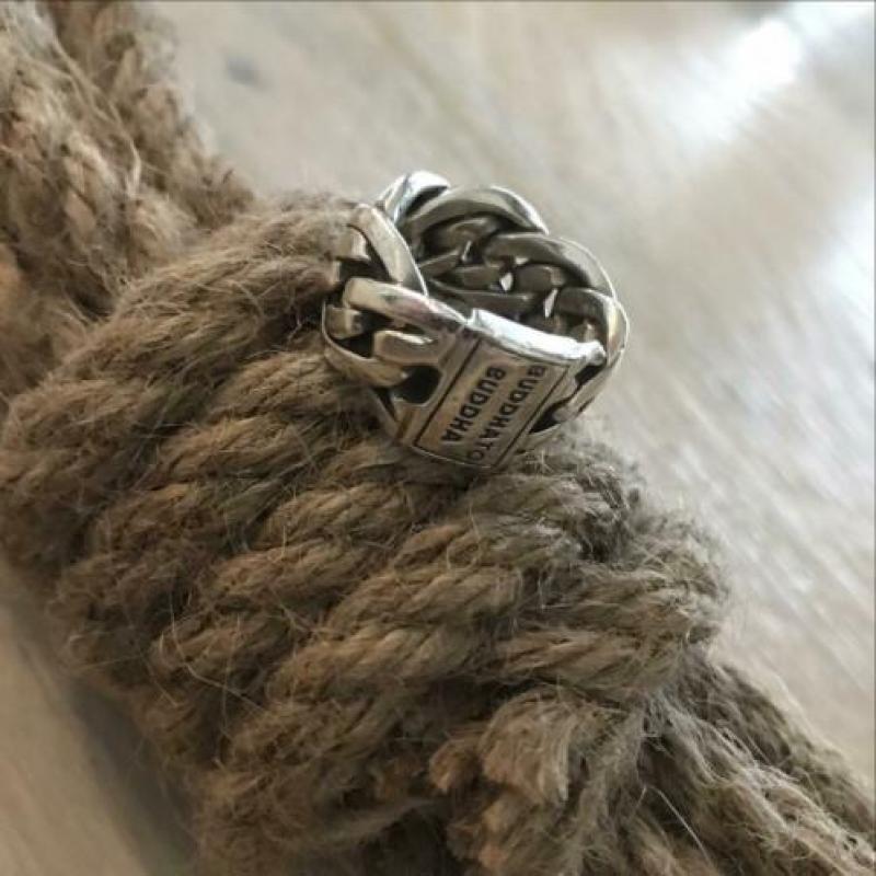 Buddha to Budha ring Nathalie mt 17