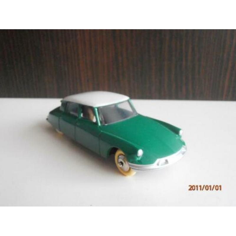 dinky toys citroën DS19 24cp editie atlas 2de exemplaar