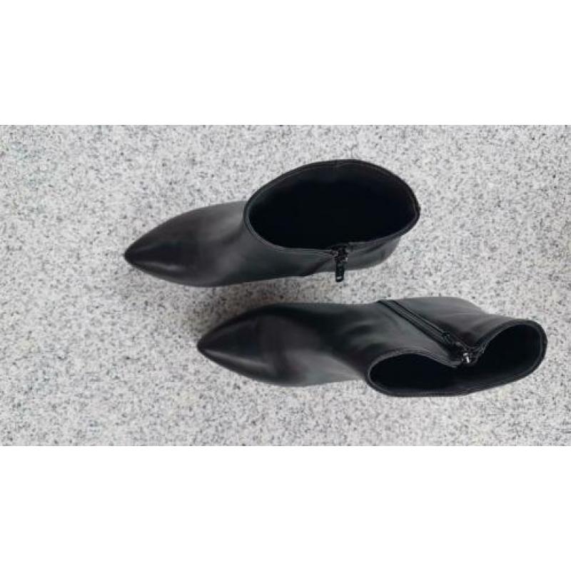 SHOECOLATE zwart, leren laarsjes maat 40 NIEUW !!!