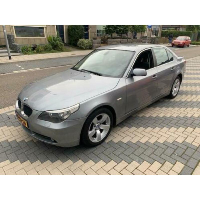 BMW 5-serie 520i Executive / nwe apk / NAP / automaat