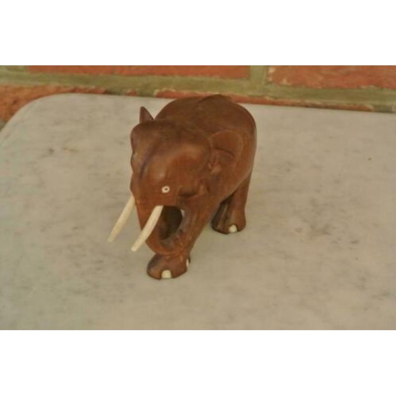 Kersenhouten Beeld Olifant(Kalfje)