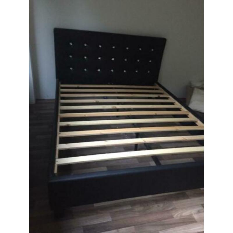 Bedden te koop