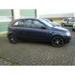 Opel Corsa 1.2-16V Essentia Airco