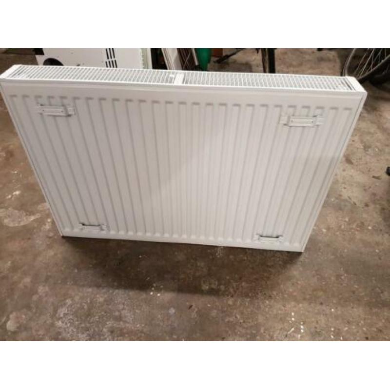 thermrad cpmpact-4 plus, type 22, 600 hoog x 900 breed