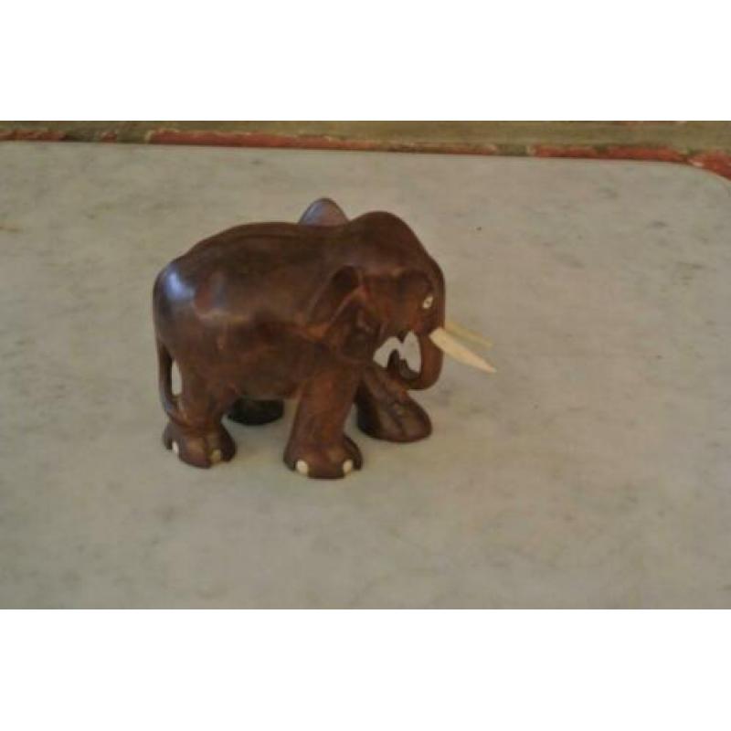 Kersenhouten Beeld Olifant(Kalfje)