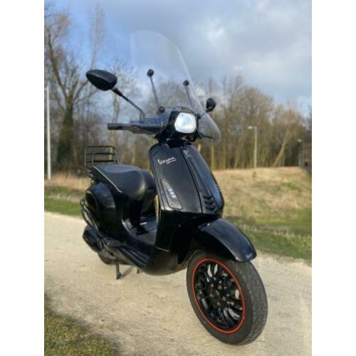 Vespa Sprint 80cc Black on Black Brom