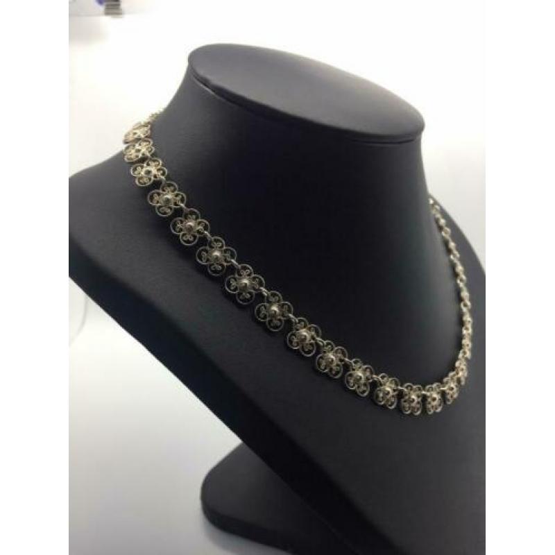 H113 Prachtige zilveren filigrain ketting