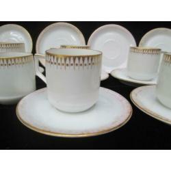 8 Antieke Kopjes en 11 Schotels Fraureuter ( 1919-1926 )