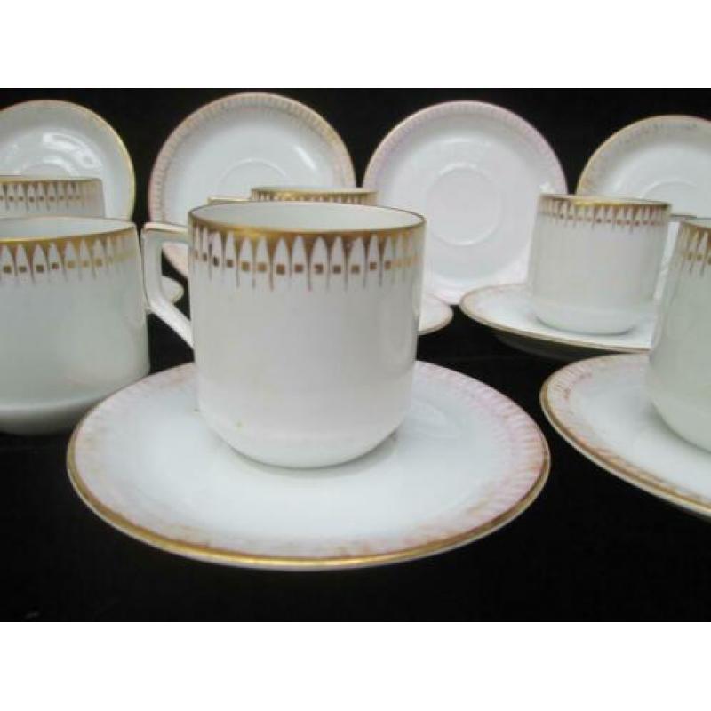 8 Antieke Kopjes en 11 Schotels Fraureuter ( 1919-1926 )