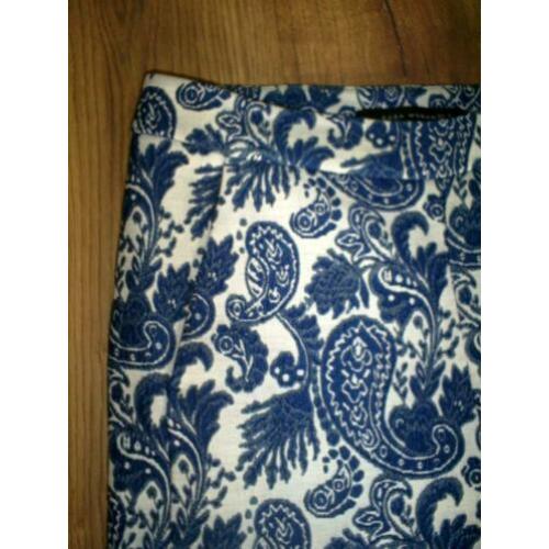 prachtige blauw / witte ZARA broek mt. 36