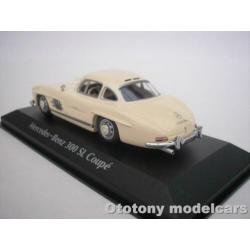 Mercedes Benz 300SL Coupe 1955 Cream 1/43 Maxichamps