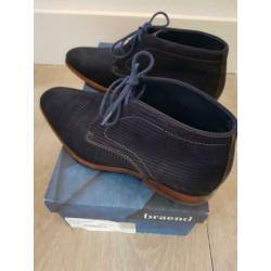 Braend blauwe suede nette schoenen maat 40