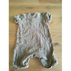 Zomerse onesie maat 86