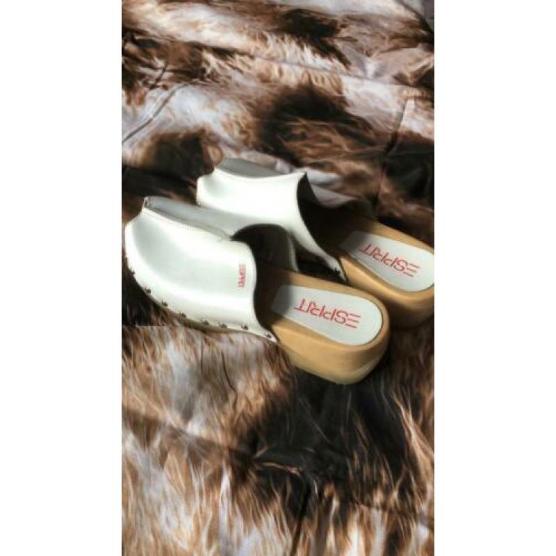10 paar schoenen