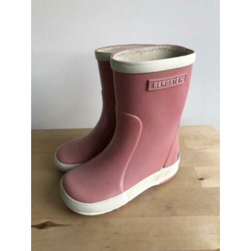 Bergstein laarsjes maat 23 roze