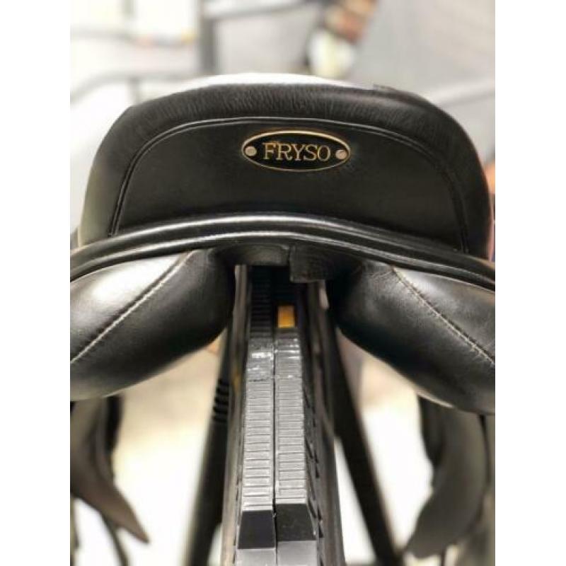 Fryso Square Dressuurzadel 17,5 inch Legacy