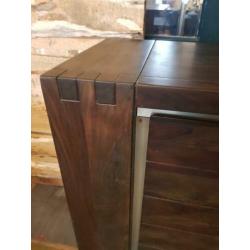 Dressoir massief teakhout rvs strip