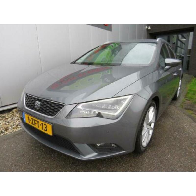 SEAT Leon ST 1.6 TDI Ecomotive Lease Sport Trekhaak Leder/Al