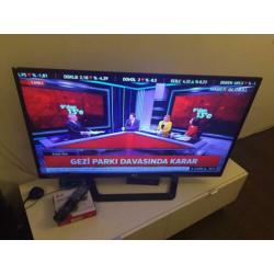LG smart tv 42”-3D