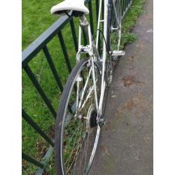 Damesfiets/ Herenfiets te koop!