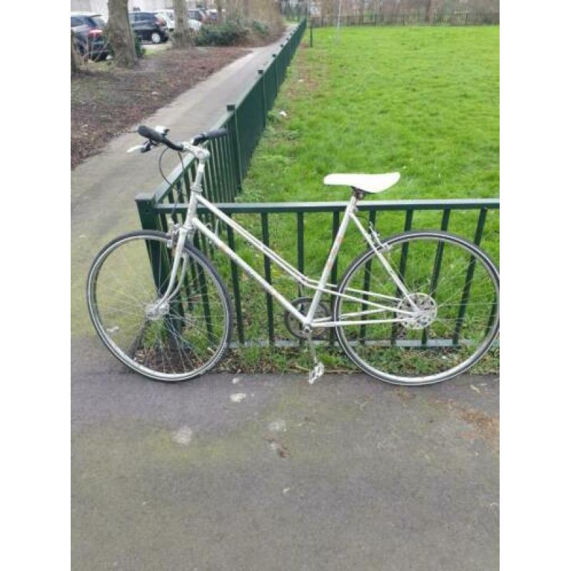 Damesfiets/ Herenfiets te koop!