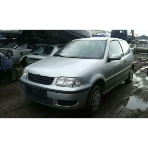 Volkswagen Polo 1.4 Tr.line 2000 ONDERDELEN