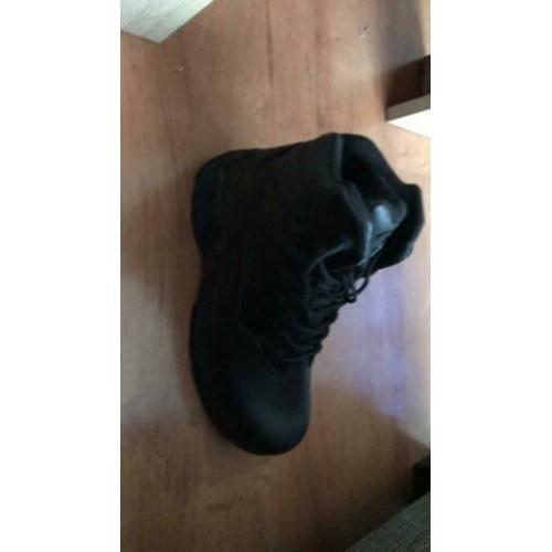 Magnum schoenen maat 44 nieuw uit doos