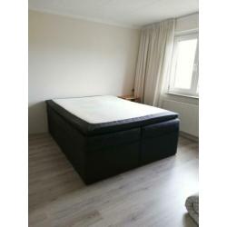 Boxspring 160x200 met opbergbox