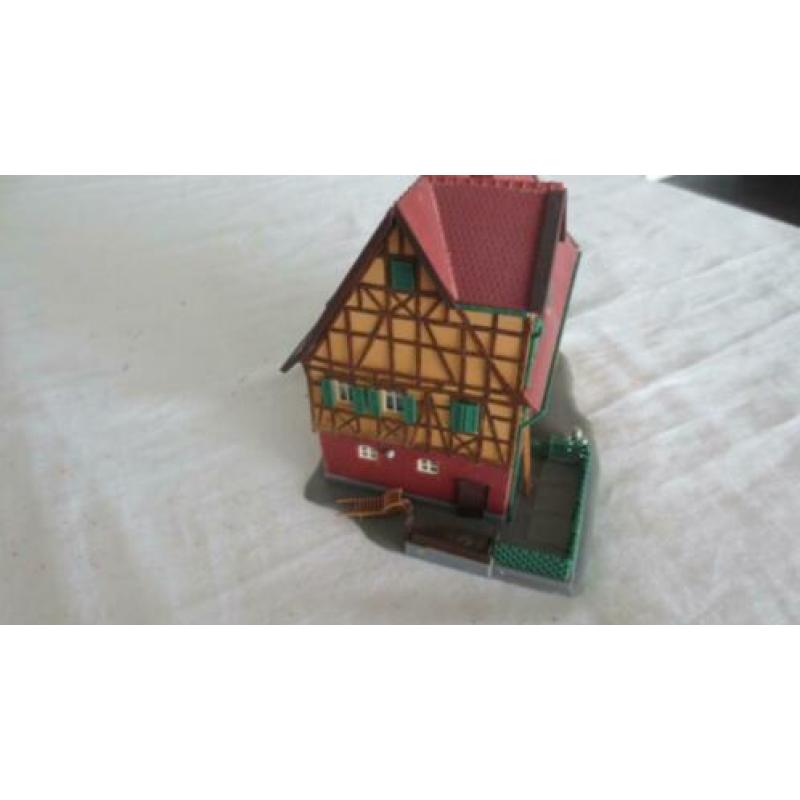 Kibri ho vakwerkhuis met garage