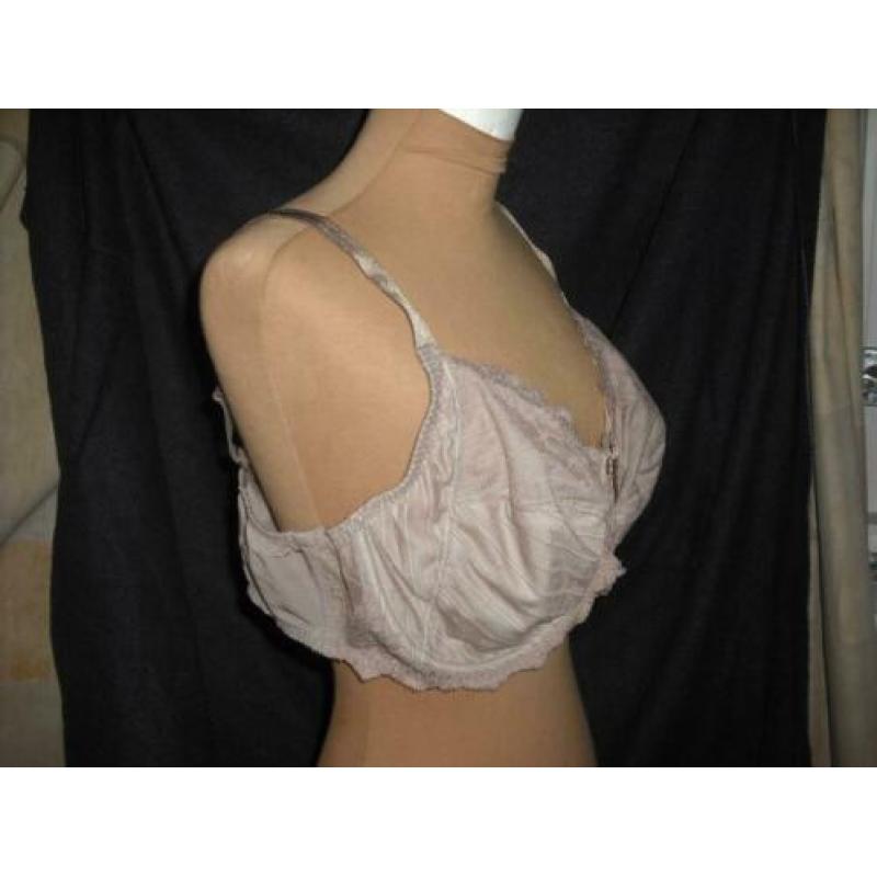 Chantelle beugelBH maat 100E 100 E