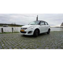 Sportieve Suzuki swift bj 2015 met navigatie! Bomvol opties!