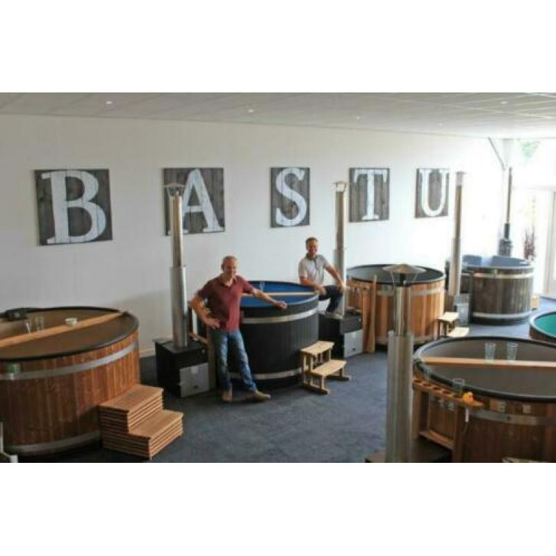 Alle soorten sauna's in de showroom van BASTU. Kom langs.