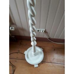 Lamp wit brocante