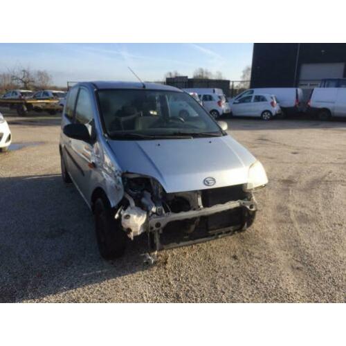 Daihatsu Cuore 1.0 3D 2003 Grijs, schade voertuig