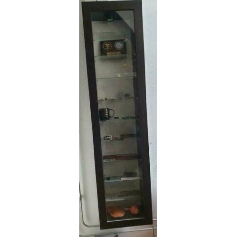 4x vitrinekasten met verlichting, prijs per stuk