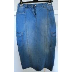 Fraaie jeansrok, merk John Baner. Maat 38/40