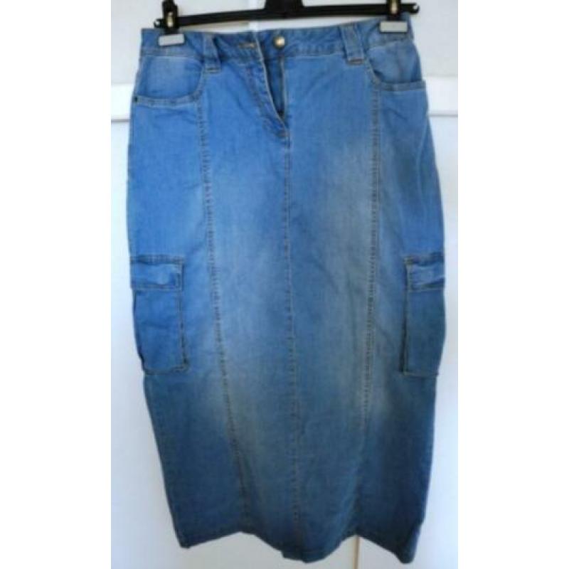 Fraaie jeansrok, merk John Baner. Maat 38/40