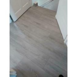 Een halfjaar oud laminaat 35 meter +/_