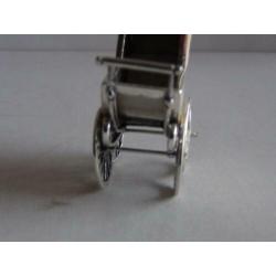 Miniatuur zilver CQ2 grote kinderwagen zilveren miniaturen
