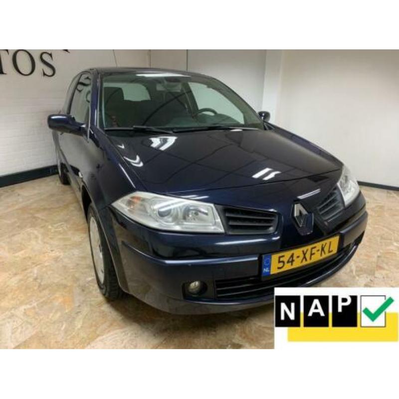 Renault Mégane 1.6-16V Business Line ZONDAG ' s open van 12-