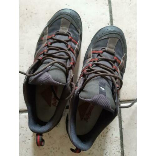 Wandelschoenen maat 41. Zien er nog goed uit