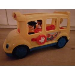 Fisher-Price schoolbus met poppetjes als nieuw
