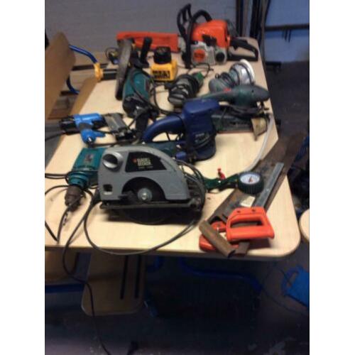 Div gebruikt gereedschap en machines